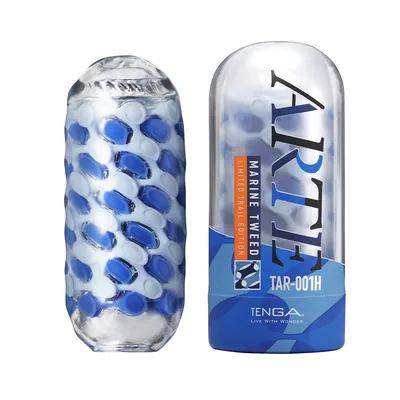 A clear case revealing a blue beaded internal structure, next to a package reading ARTE MARINE TWEED
